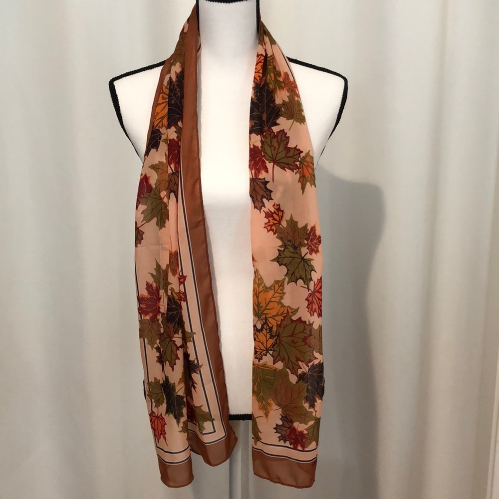 Fall scarf - Picture 4 of 5